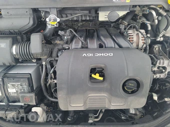 2017 Hyundai Elantra SE Sedan – miniatura 15