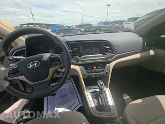 2017 Hyundai Elantra SE Sedan - miniatura 11