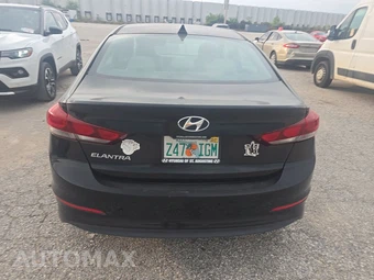 2017 Hyundai Elantra SE Sedan - miniatura 5