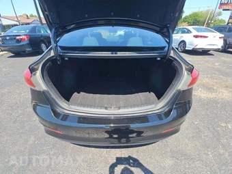 2017 Hyundai Elantra SE Sedan – miniatura 11
