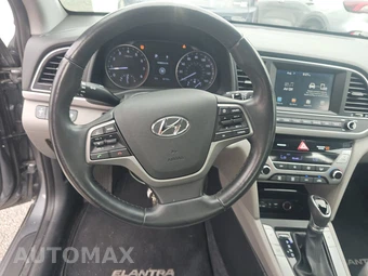 2017 Hyundai Elantra SE Sedan - miniatura 10