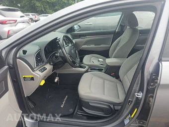 2017 Hyundai Elantra SE Sedan - miniatura 7