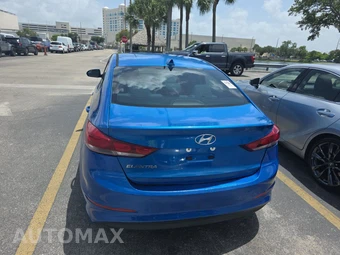 2017 Hyundai Elantra SE Sedan - miniatura 5