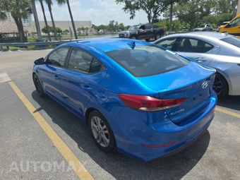 2017 Hyundai Elantra SE Sedan - miniatura 6