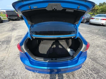 2017 Hyundai Elantra Value Edition Sedan – miniatura 14