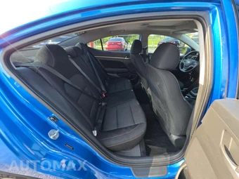 2017 Hyundai Elantra Value Edition Sedan – miniatura 16