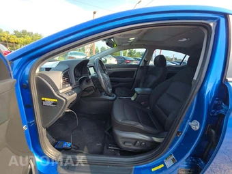2017 Hyundai Elantra Value Edition Sedan – miniatura 6
