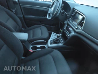 2017 Hyundai Elantra Value Edition Sedan - miniatura 8