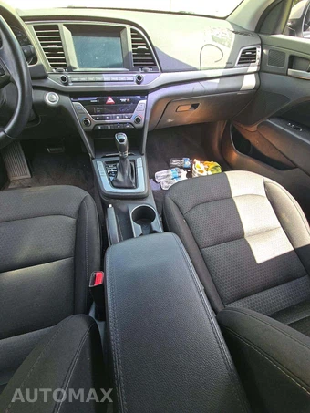 2017 Hyundai Elantra Value Edition Sedan - miniatura 10