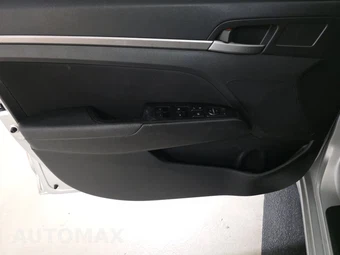 2017 Hyundai Elantra Value Edition Sedan - miniatura 9