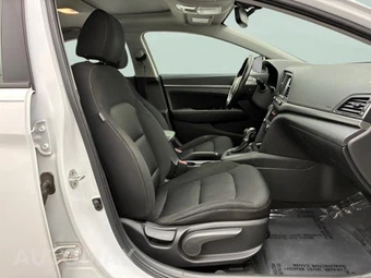 2017 Hyundai Elantra Value Edition Sedan - miniatura 33