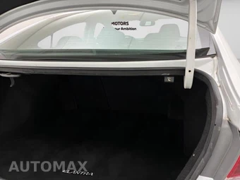 2017 Hyundai Elantra Value Edition Sedan - miniatura 39