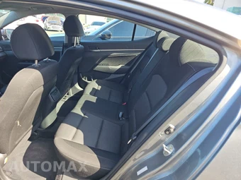 2017 Hyundai Elantra Value Edition Sedan – miniatura 13