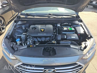 2017 Hyundai Elantra Value Edition Sedan – miniatura 16
