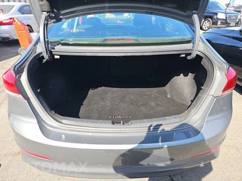 2017 Hyundai Elantra Value Edition Sedan – miniatura 17