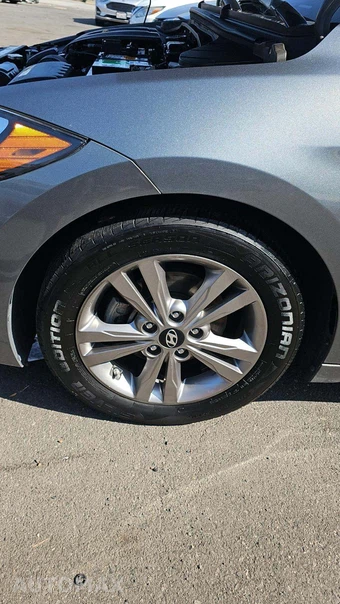 2017 Hyundai Elantra Value Edition Sedan – miniatura 24
