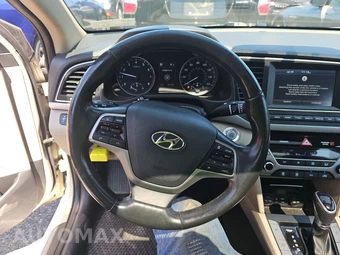 2017 Hyundai Elantra Value Edition Sedan – miniatura 10