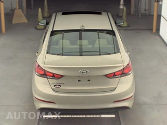 2017 Hyundai Elantra Value Edition Sedan – miniatura 5