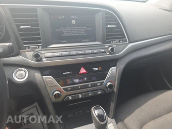 2017 Hyundai Elantra Value Edition Sedan – miniatura 11