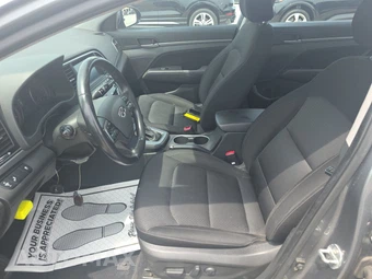 2017 Hyundai Elantra Value Edition Sedan – miniatura 7