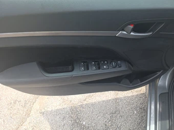 2017 Hyundai Elantra Value Edition Sedan – miniatura 9