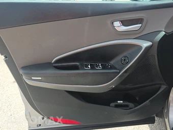 2017 Hyundai Santa Fe Limited – miniatura 9