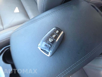 2017 Hyundai Santa Fe Limited Ultimate - miniatura 8