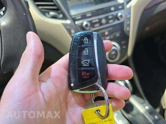 2017 Hyundai Santa Fe Limited Ultimate - miniatura 8