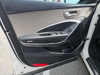 2017 Hyundai Santa Fe Limited Ultimate - miniatura 9