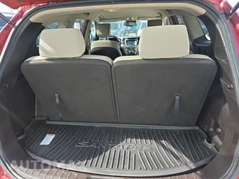 2017 Hyundai Santa Fe SE – miniatura 19