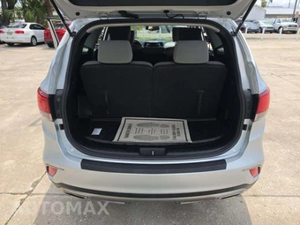2017 Hyundai Santa Fe SE – miniatura 15