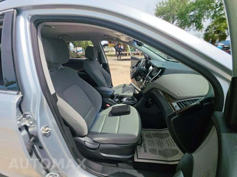 2017 Hyundai Santa Fe SE – miniatura 19