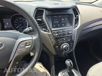 2017 Hyundai Santa Fe SE – miniatura 11