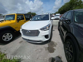 2017 Hyundai Santa Fe SE