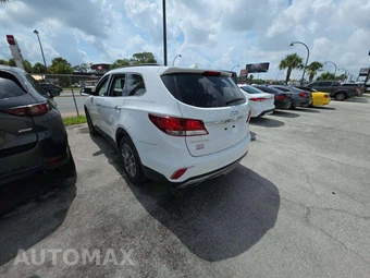 2017 Hyundai Santa Fe SE – miniatura 2
