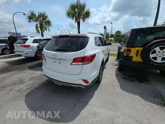 2017 Hyundai Santa Fe SE – miniatura 3