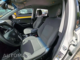 2017 Hyundai Santa Fe SE – miniatura 6