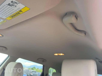 2017 Hyundai Santa Fe SE – miniatura 11