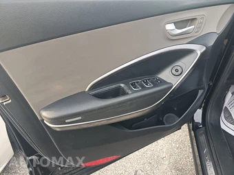 2017 Hyundai Santa Fe SE Ultimate - miniatura 9