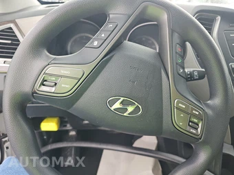 2017 Hyundai Santa Fe Sport – miniatura 10