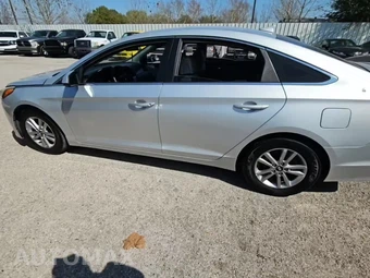 2017 Hyundai Sonata – miniatura 3