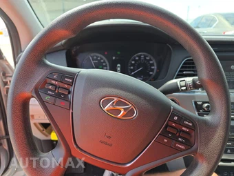 2017 Hyundai Sonata Hybrid SE – miniatura 10