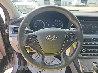 2017 Hyundai Sonata SE – miniatura 10
