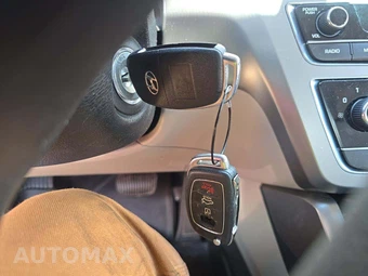 2017 Hyundai Sonata SE - miniatura 8