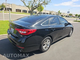 2017 Hyundai Sonata SE – miniatura 4