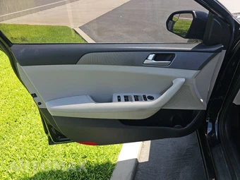 2017 Hyundai Sonata SE – miniatura 9