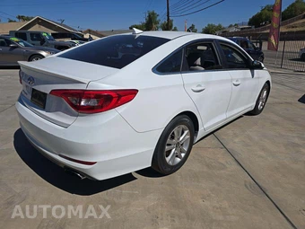 2017 Hyundai Sonata SE – miniatura 3