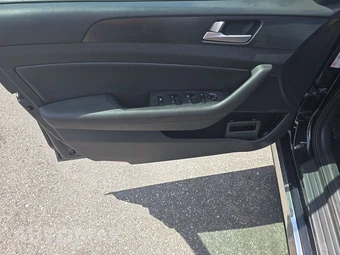 2017 Hyundai Sonata Sport – miniatura 9