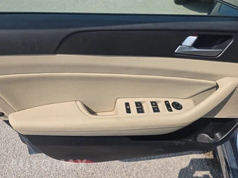 2017 Hyundai Sonata Sport – miniatura 9