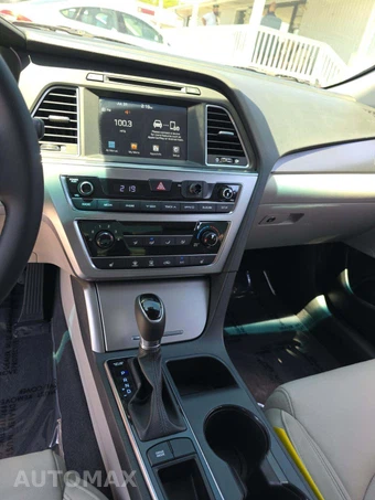 2017 Hyundai Sonata Sport – miniatura 10